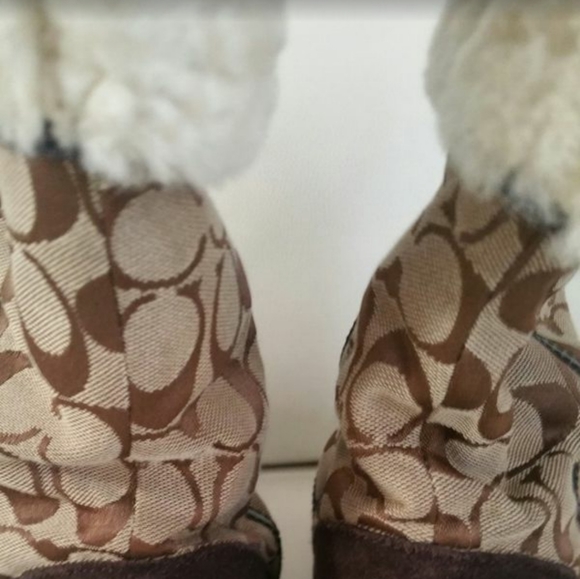 Genuine Coach print boots with suede heels. - Picture 4 of 4